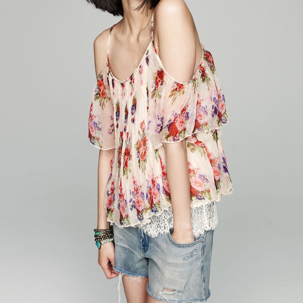 Love Sam Ava top